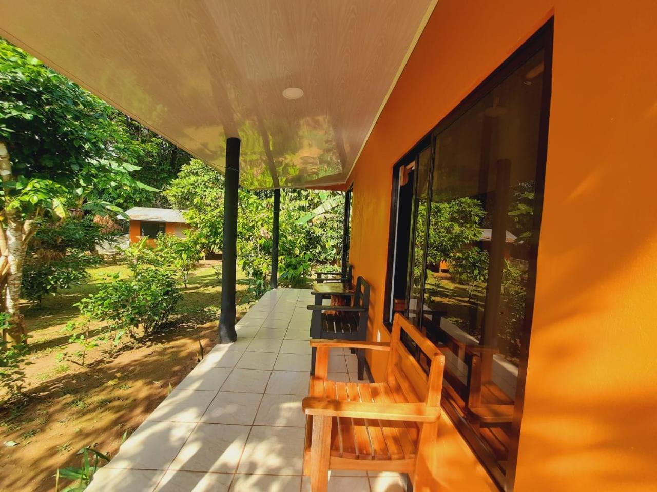 Cabinas Corcovado Green Parrot, Los Planes Drake Drakes Bay Esterno foto